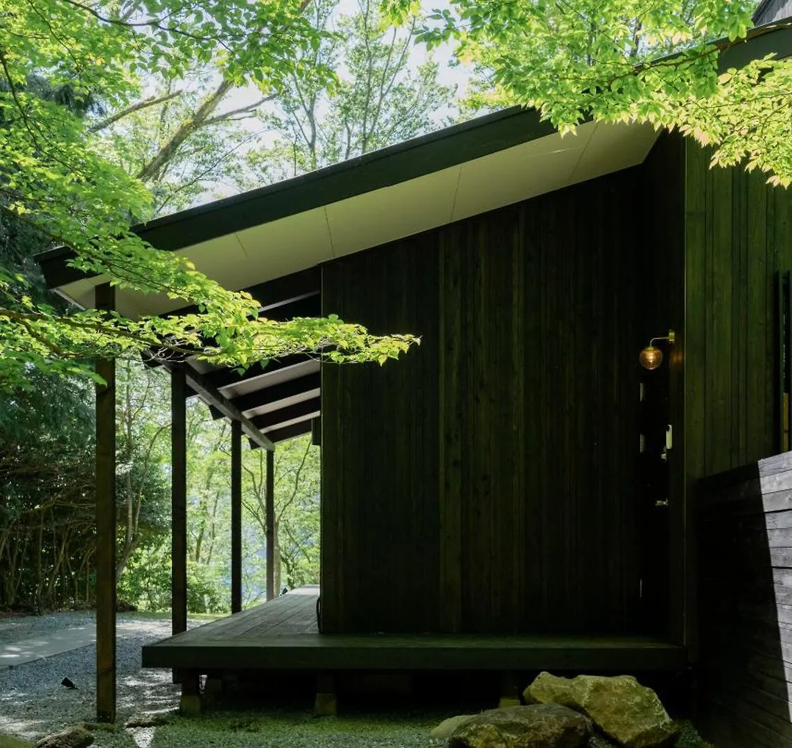高台の森に佇むモダニズム建築 露天風呂 サウナ 檜風呂 Enn Hakone Villa Japonya